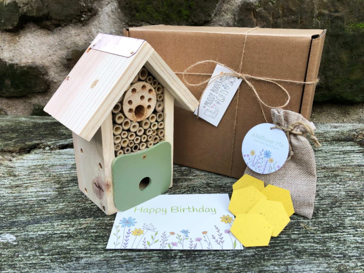 Bee Gift Box